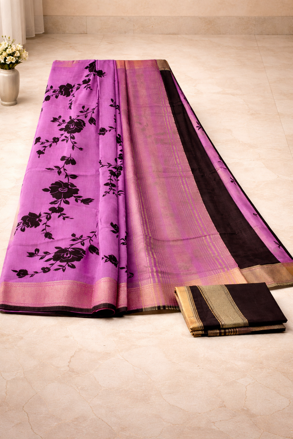 Elegant Floral Print Linen Saree with Contrast Border & Rich Pallu (Ready with Fall & Pico)