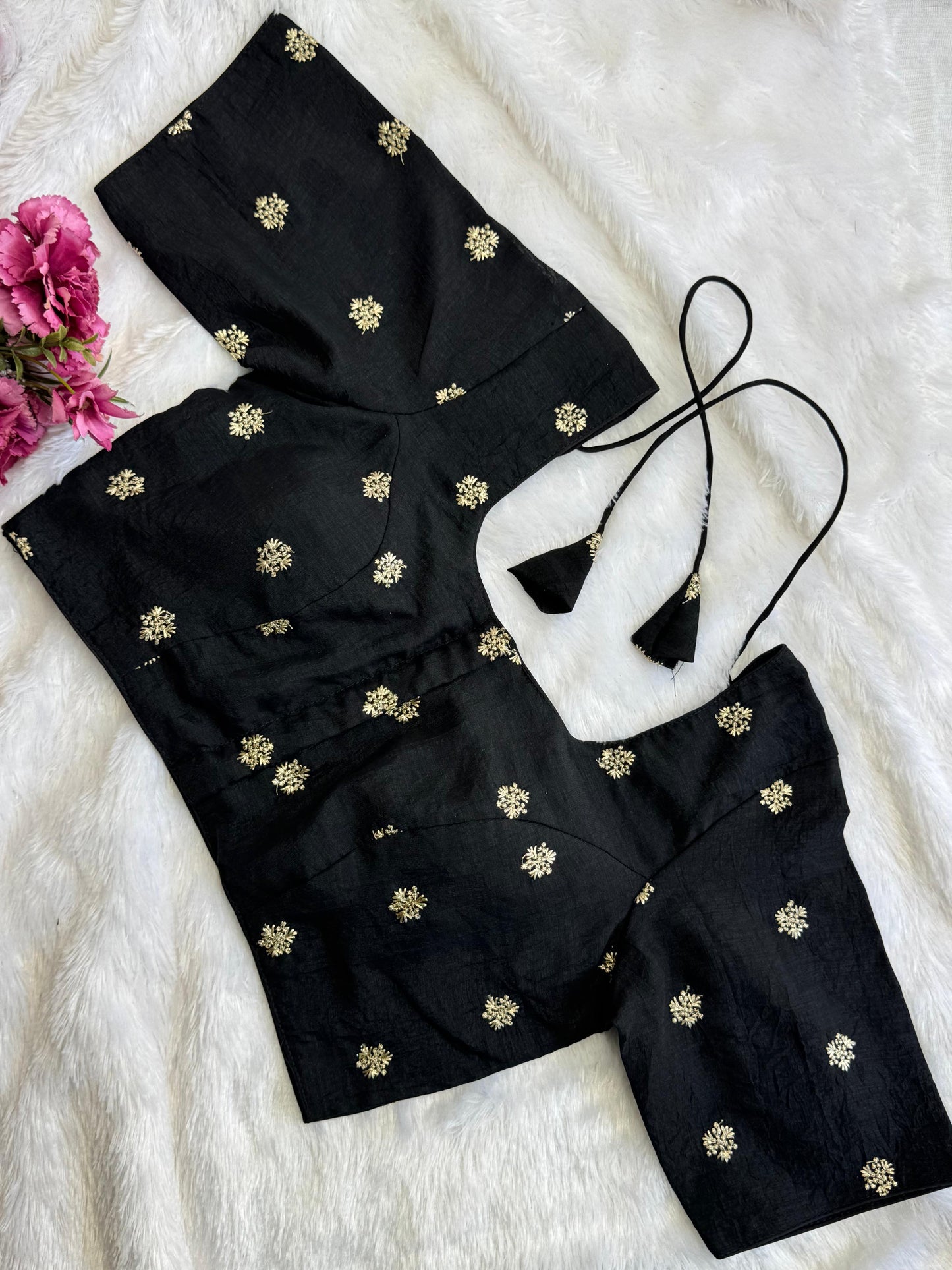 Black Designer Readymade Blouse Size: 36 (expandable up to 40)