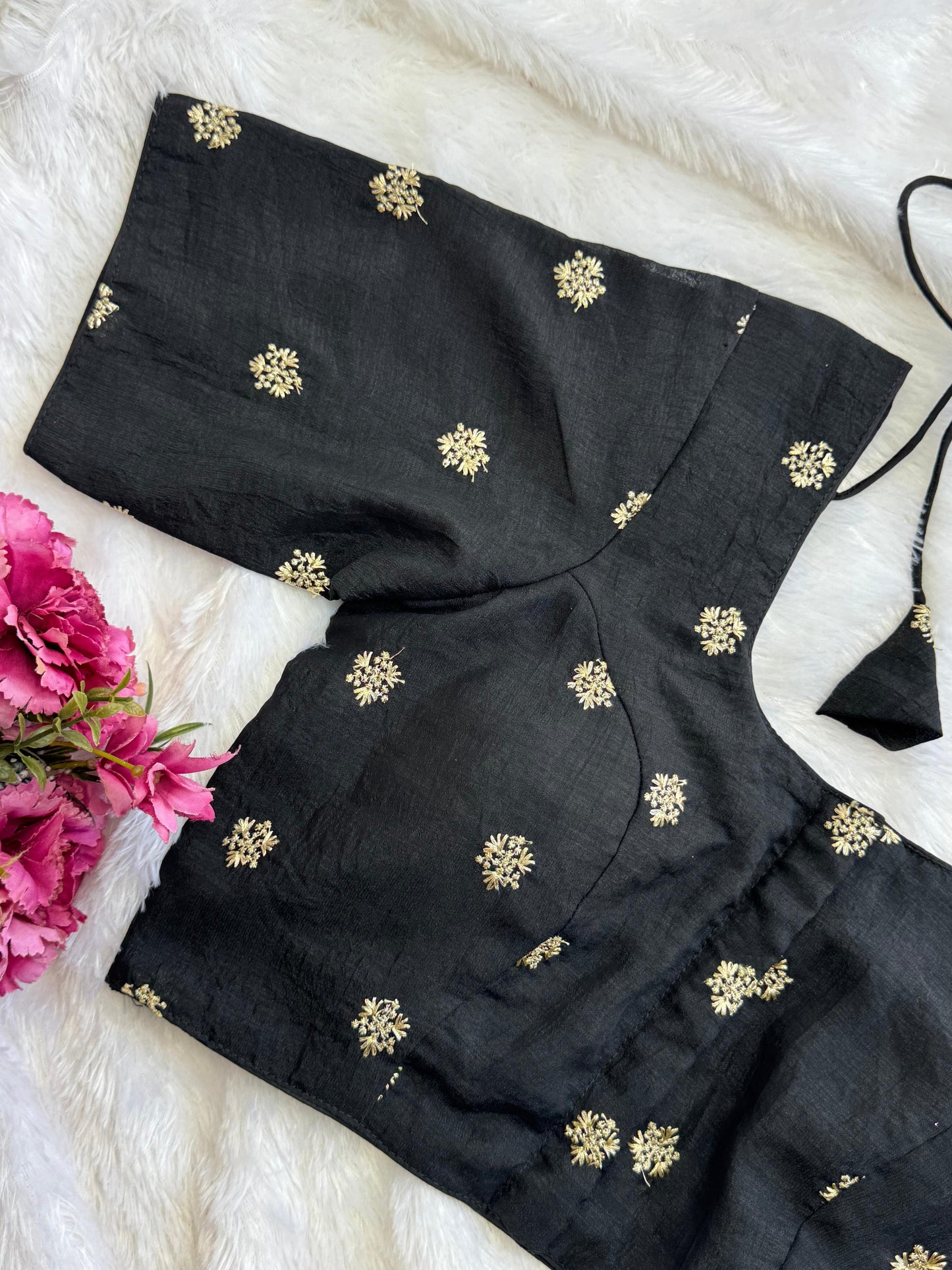 Black Designer Readymade Blouse Size: 36 (expandable up to 40)